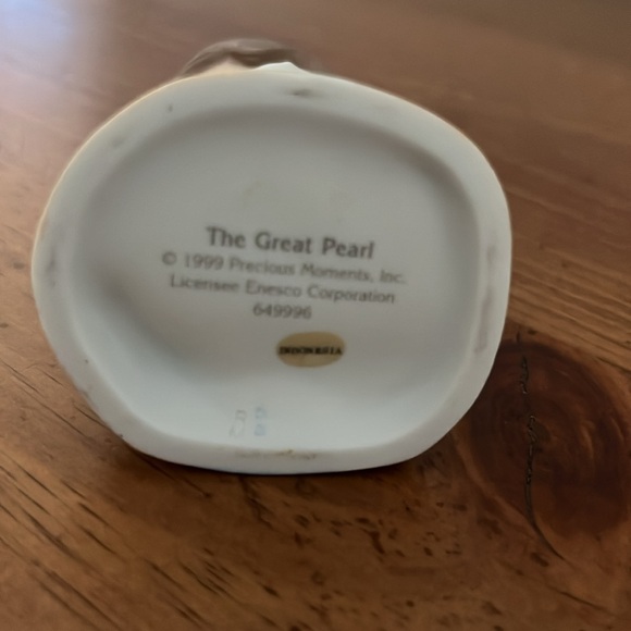 Precious Moment Enesco 1999 The Great Pearl Figurine - Picture 8 of 9